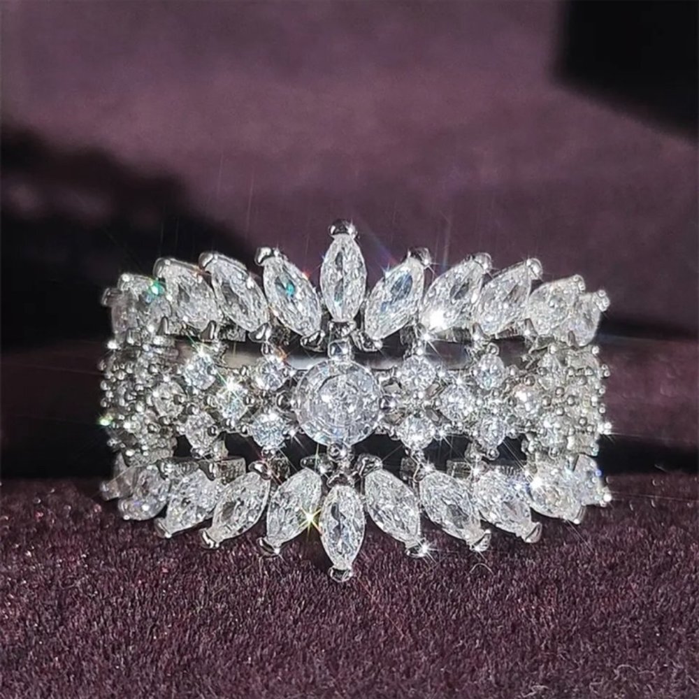 NEW DIAMOND FLOWER LUXURY ANNIVERSARY S925 STERLING SILVER RING